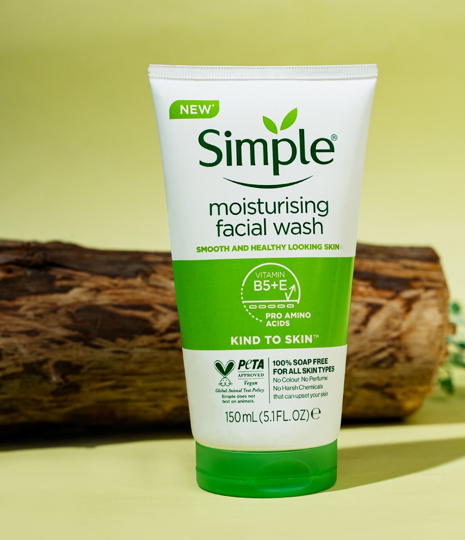 Simple Kind To Skin Moisturising Facial Wash 150 ml (Poland)